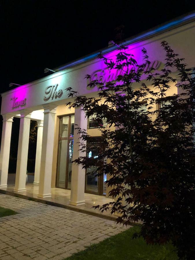 Hotel Yarus Ploiesti Exterior photo